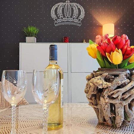Yumbo Queen Apartment ซานบาร์โตโลเม ภายนอก รูปภาพ